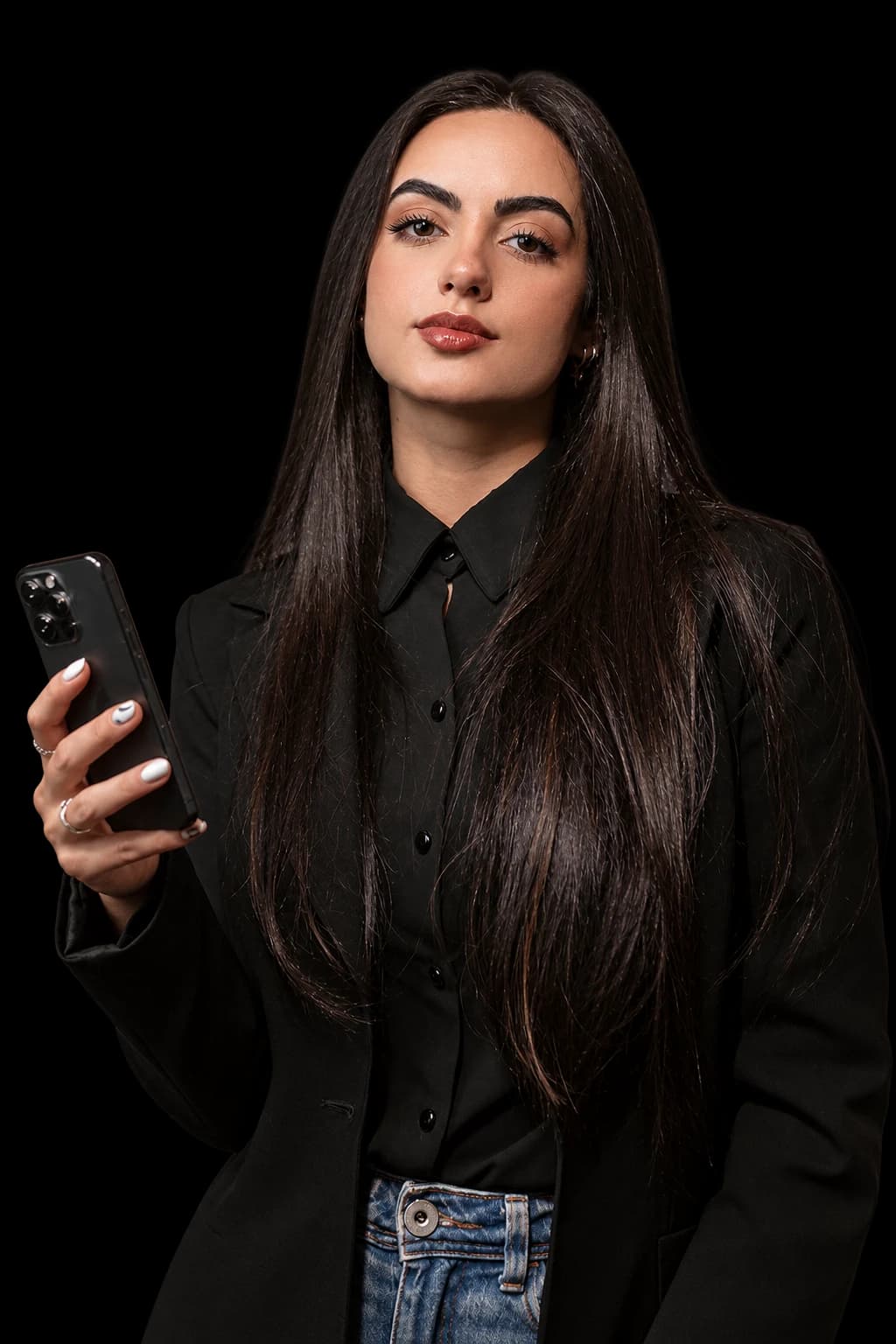 A woman with her smartphone, ready for the next part of her day.